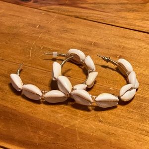Shell hoop earrings